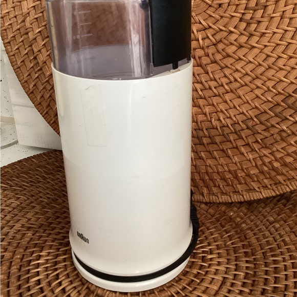 BRAUN aromatic coffee bean grinder mill EUC spices seeds nuts self storing cord - Picture 6 of 6